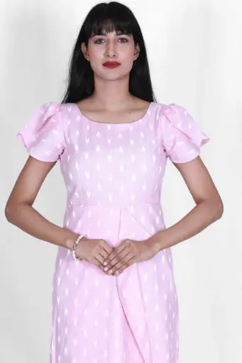 pink dress